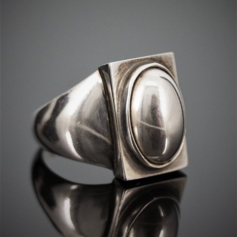 Georg Jensen; Ring af sterling sølv #84 B