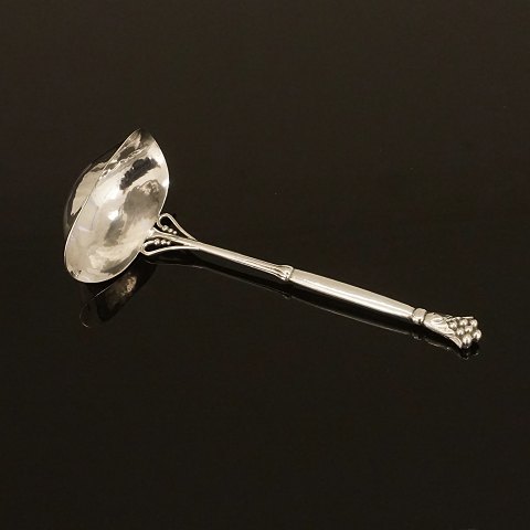 Georg Jensen Saucelöffel aus Silber. Datiert 1925. 
L: 19,5cm