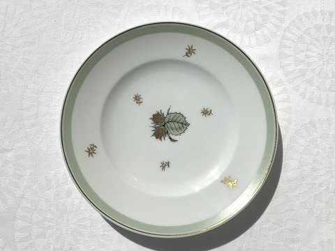 Bing & Grondahl
Hazelnut
Cake plate
# 28
*50 Danish kroner