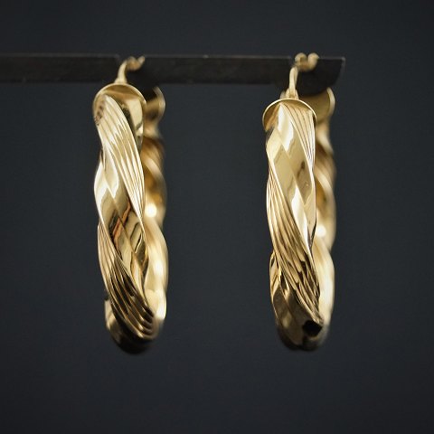 Earrings of 14k gold