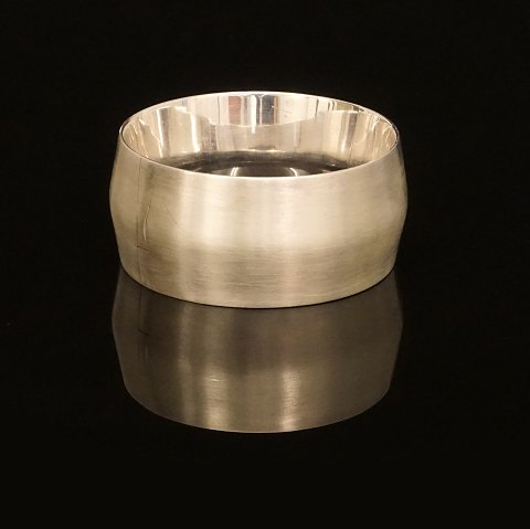 A sterling silver bangle made by Hans Hansen, 
Denmark. D: 6,2cm. W: 102gr