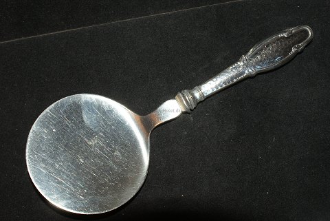 Tarteletspade  / Tomat serever Frijsenborg Silverware
Length 19 cm.