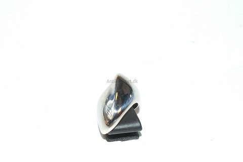 Georg Jensen Silver Ring
Sterling Silver Nanna Ditzel Ring No. 91
Str. 51