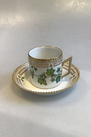 Royal Copenhagen Flora Danica Chocolate Cup No 054(3513)