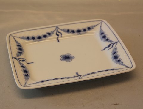 B&G Empire tableware Squarre tray  19 x 16.5 cm
