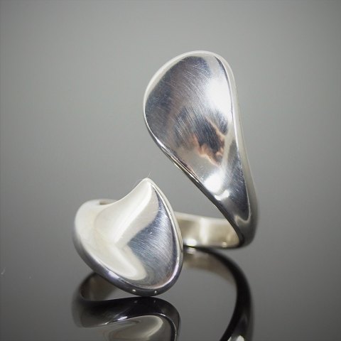 Georg Jensen, Henning Koppel; A ring of sterling silver #219