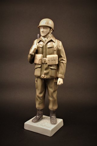 Old Bing & Grondahl porcelain figure of soldier.
Decoration number: 2444. 1.sort. H:29.5cm.