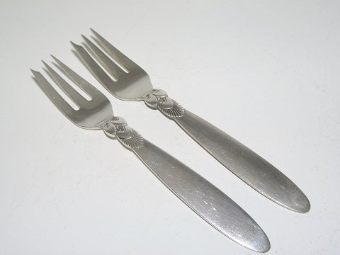 Georg Jensen Cactus sterling silver
Small cake fork 12.6 cm.