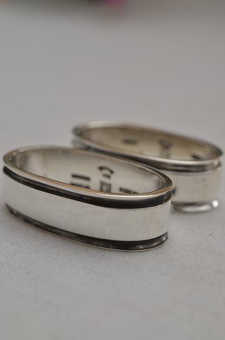 Pair Pyramide Vintage napkin ring 22C Georg Jensen silver