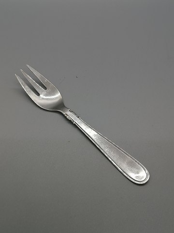 Elite silver cutlery cake fork made of three-tower silver