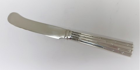 click to zoom