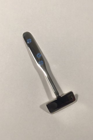 click to zoom