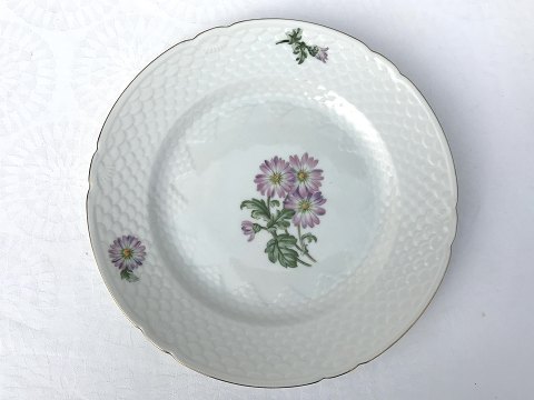 Bing & Grondahl
Chrysanthemum
dinner Plate
# 25
* 125kr