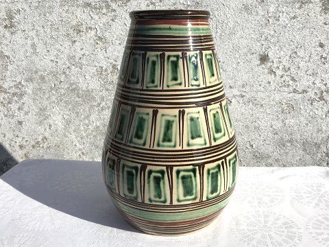 Abbednæs ceramics
Vase
* 1500kr