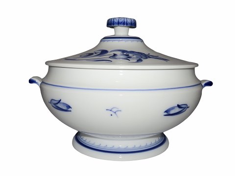 The Jubilee Service
Lidded bowl 25 cm.