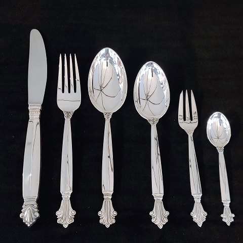 Georg Jensen; Dronning/Acanthus silver cutlery, complete for 12 persons, 79 pieces