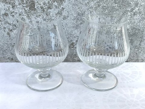 Cognac-Glas
Mit geschliffenem Muster
* 75 k