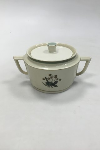 Royal Copenhagen Quaking Grass Sugar Bowl with lid No 884/9479