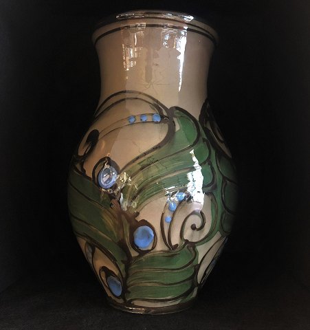 Danico; A pottery vase