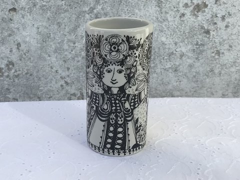 Bjørn Wiinblad
Flora
Vase
Sort
*250Kr