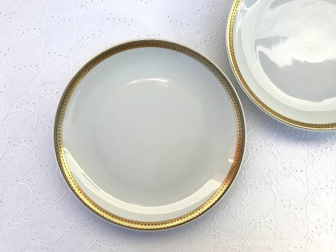 Trend 450
KPM / Lyngby
Dinner plate
* 80 DKK