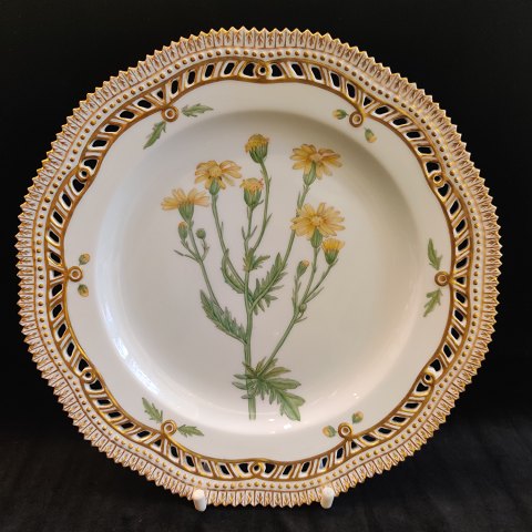 Royal Copenhagen, Flora Danica; Lunch plate #3533