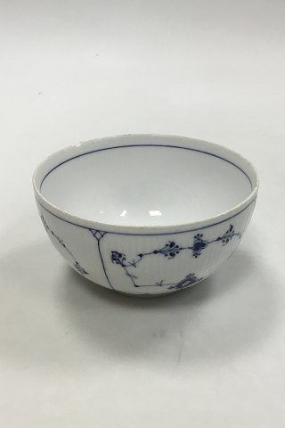 Royal Copenhagen Blue Fluted bowl No 211