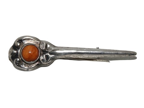 Cort Hannibal  sølv
Art Nouveau broche med rav fra 1914-1937