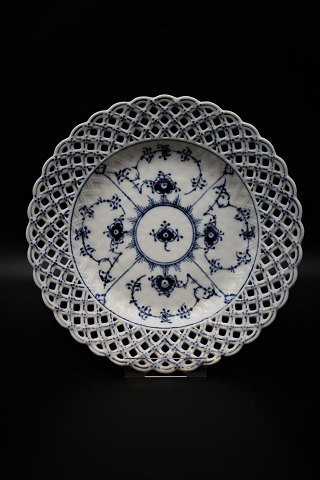 Royal Copenhagen Blue Fluted Full lace plate. Dia.:25.5cm.
RC#1/1098. 
