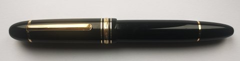 Black Montblanc Meisterstück 149 fountain pen