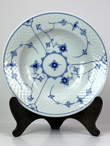 Bing and Grøndahl blue fluted deep dinner plate, no.: 714. 
5000m2 showroom.
Great condition
