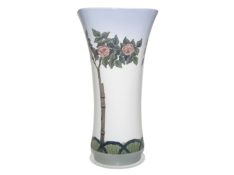 Royal Copenhagen 
Large Art nouveau vase decorated with roses