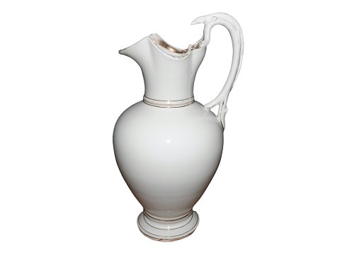 Bing & Grondahl
Tall chocolate pitcher  with salamander from 1853-1895