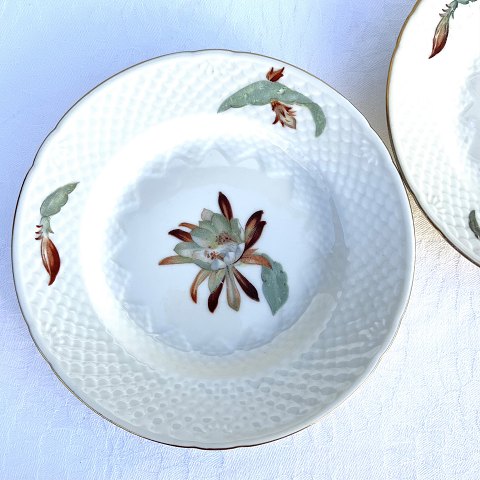 Bing & Grondahl
Cactus
Cake plate
# 28A
*30DKK