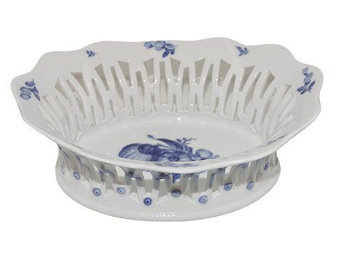 Blue Flower Braided
Oblong bowl for fruit