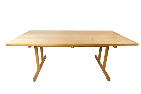 Shaker dining table, model C18, soap-treated oak, Børge Mogensen, 1960s.
Great condition
