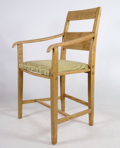 Peasant chair, pine, Denmark, 1790
Great condition
