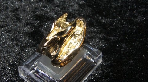 Elegant Ladies Ring 14 Carat Gold