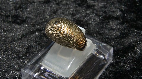 Elegant Ladies Ring 14 Carat Gold