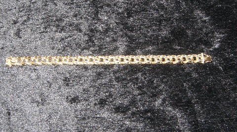 Elegant #Bismarck Bracelet 14ct Gold