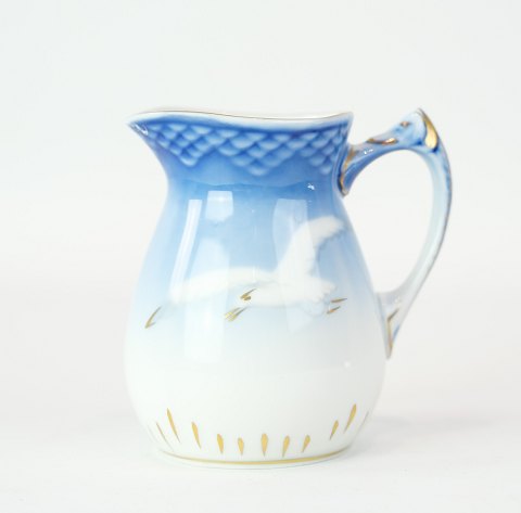 Cream jug, seagull frame, B&G
Great condition
