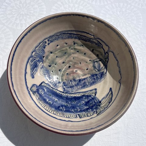 Arresø-Keramik
Schale mit Fischmotiv
* 600 DKK