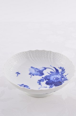 Royal Copenhagen  Blue flower curved Bowl 1532