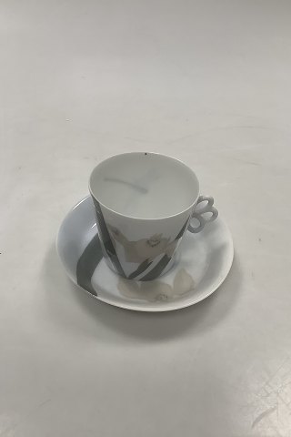 Royal Copenhagen Art Nouveau Cup with Iris No 19/37B