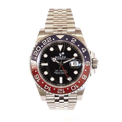 Rolex GMT Master II 126710BLRO stål. Dansk sæt. 
Uret fremstår i nydelig stand  og leveres med box 
og papirer. Købt hos Klarlund 01.06.21. D: 40mm