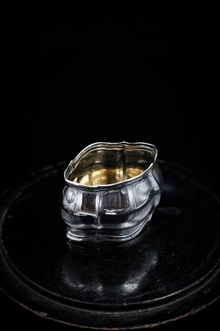 Old napkin ring in silver, stamped.
5,5x4,5cm. 
W:3,5cm.