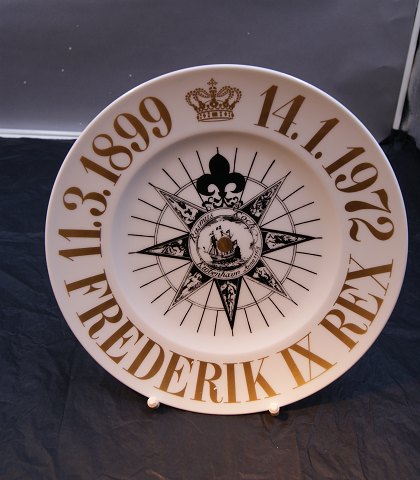 B&G Denmark Commemorative plate 1899-1972 in memory of His Majesty King Fredrik IX