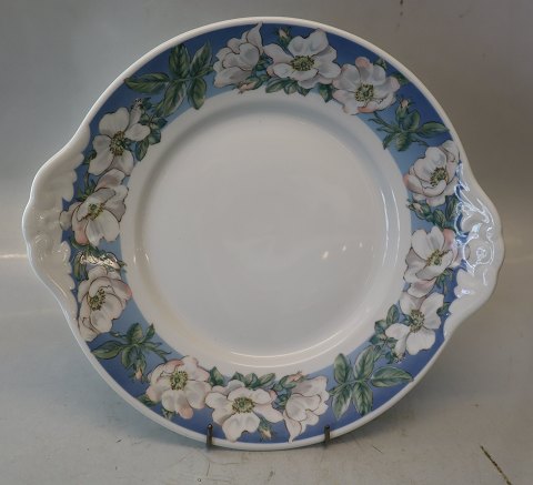 422 Cake dish 28 cm
 White Wild Rose Royal Copenhagen