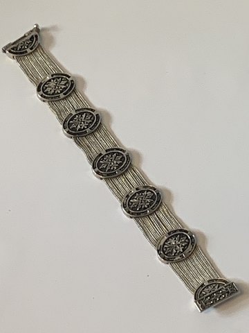 Silver bracelet
Stamped 925
Length 18.5 cm