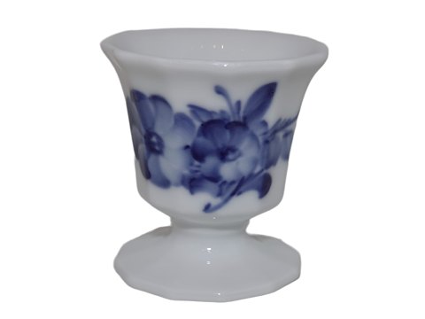Blue Flower Angular
Egg cup from 1898-1928